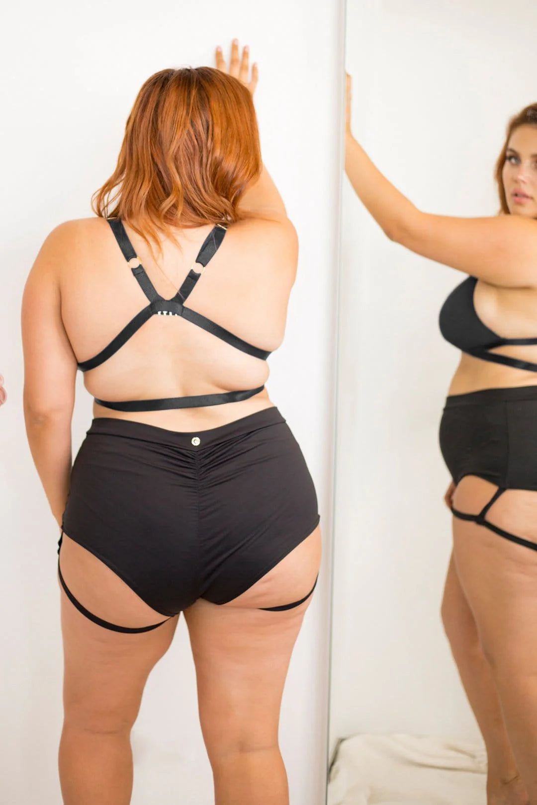 Lure you Shorts High waste Schwarz