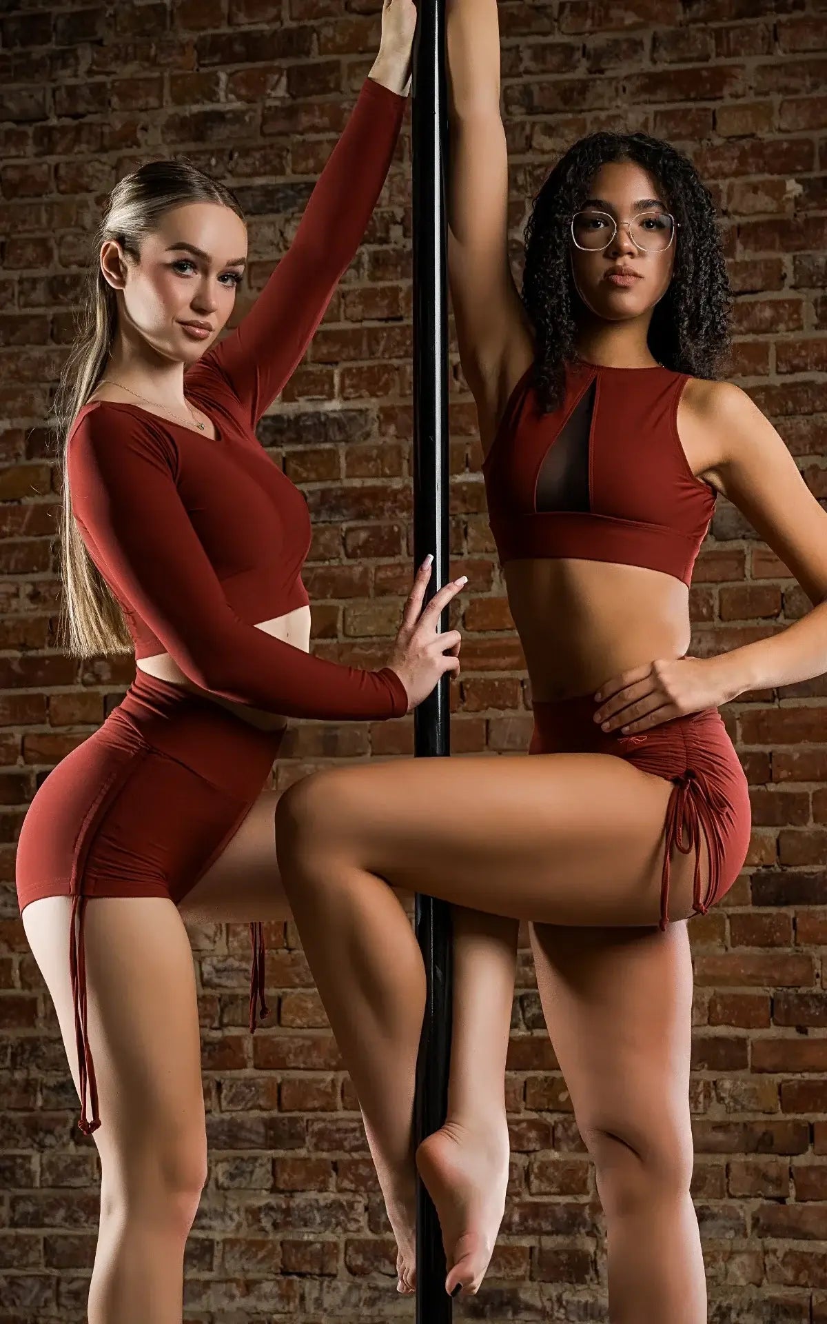 High Waist Drawstring Pole Shorts - Emma burgundy