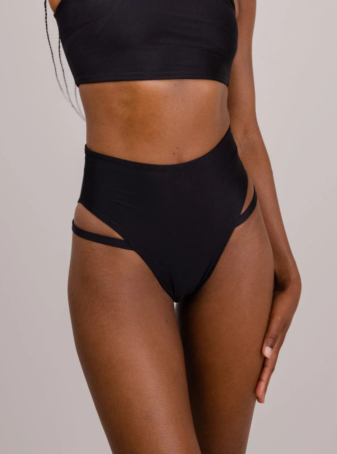 Flow Bottom Black